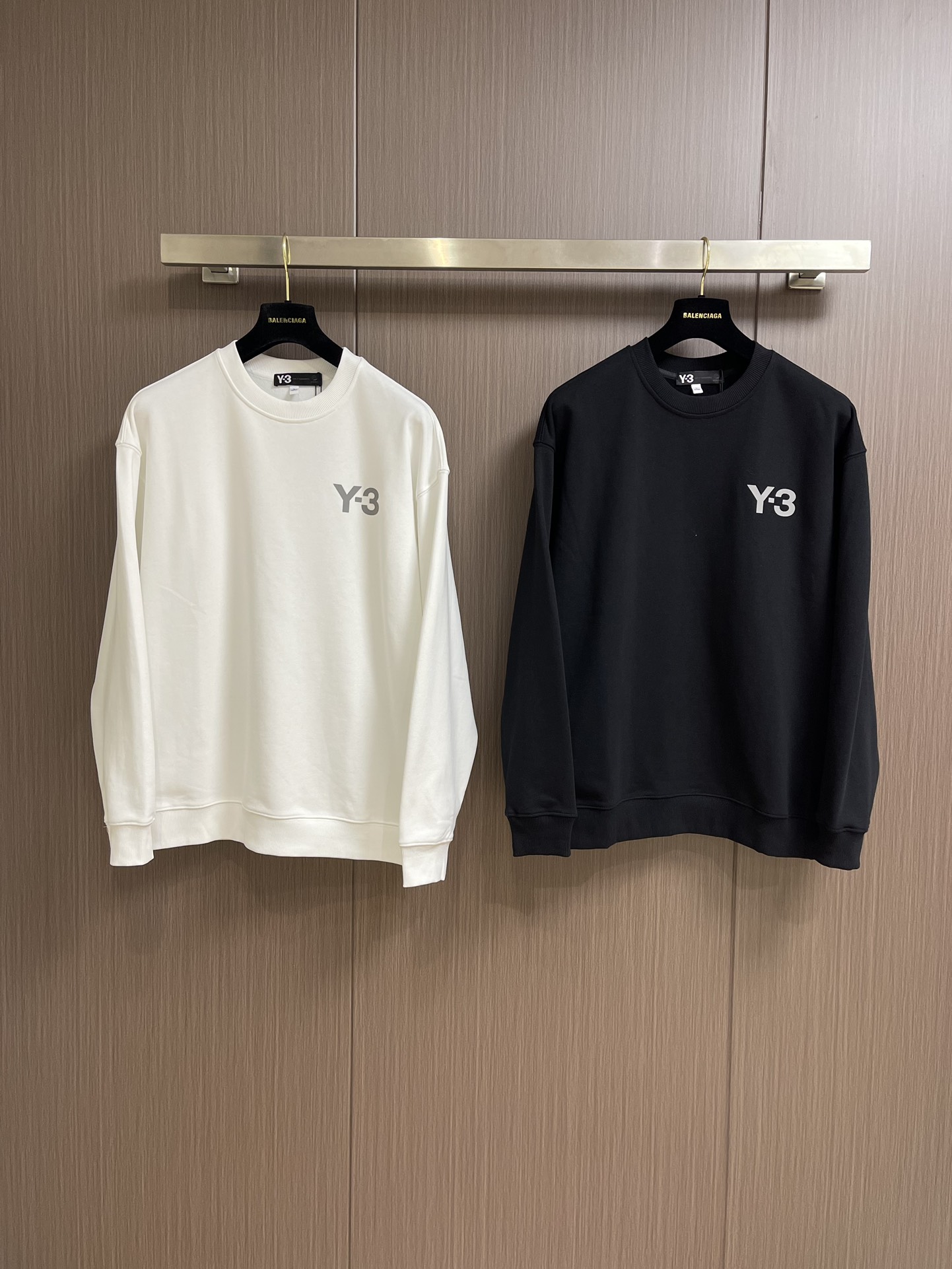 Y-3 로고 라운드맨투맨 (해외 배송)